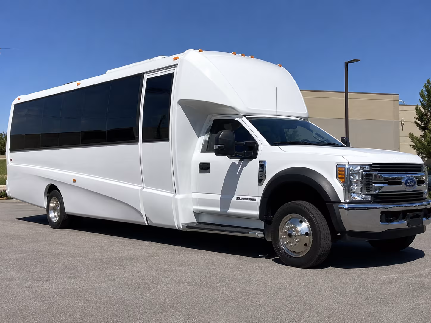 Detroit Airport Shuttle & Transportation party bus exterior