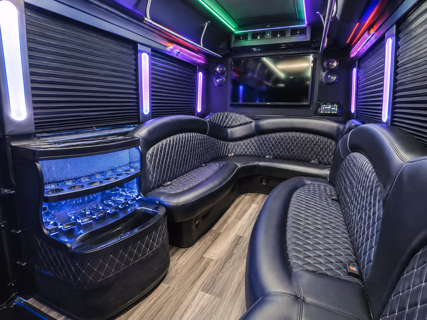 Detroit Birthday, Sweet 16, & Quinceañera Transportation group transportation