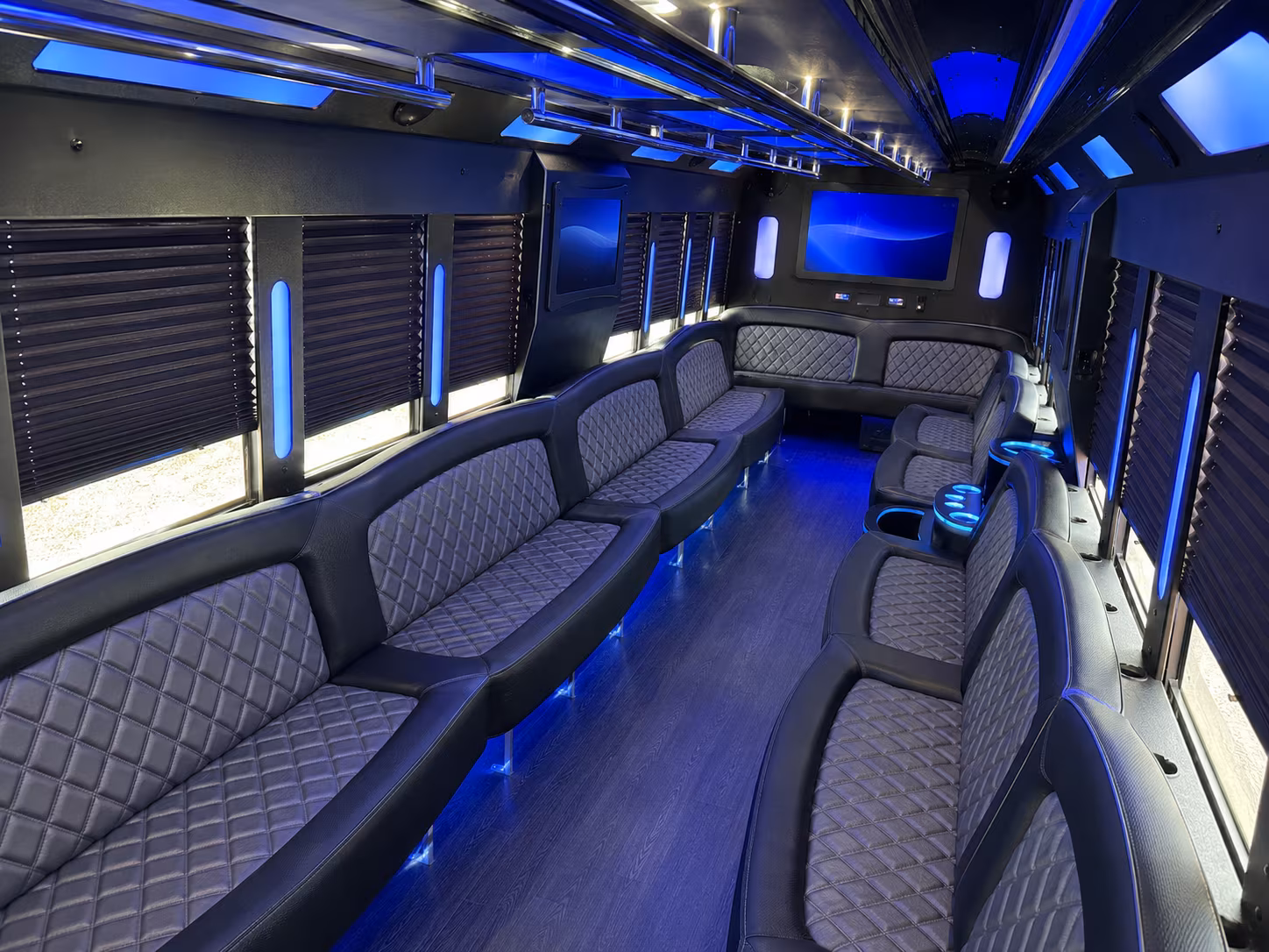 Detroit Winery Tour & Pub Crawl Transportation party bus exterior
