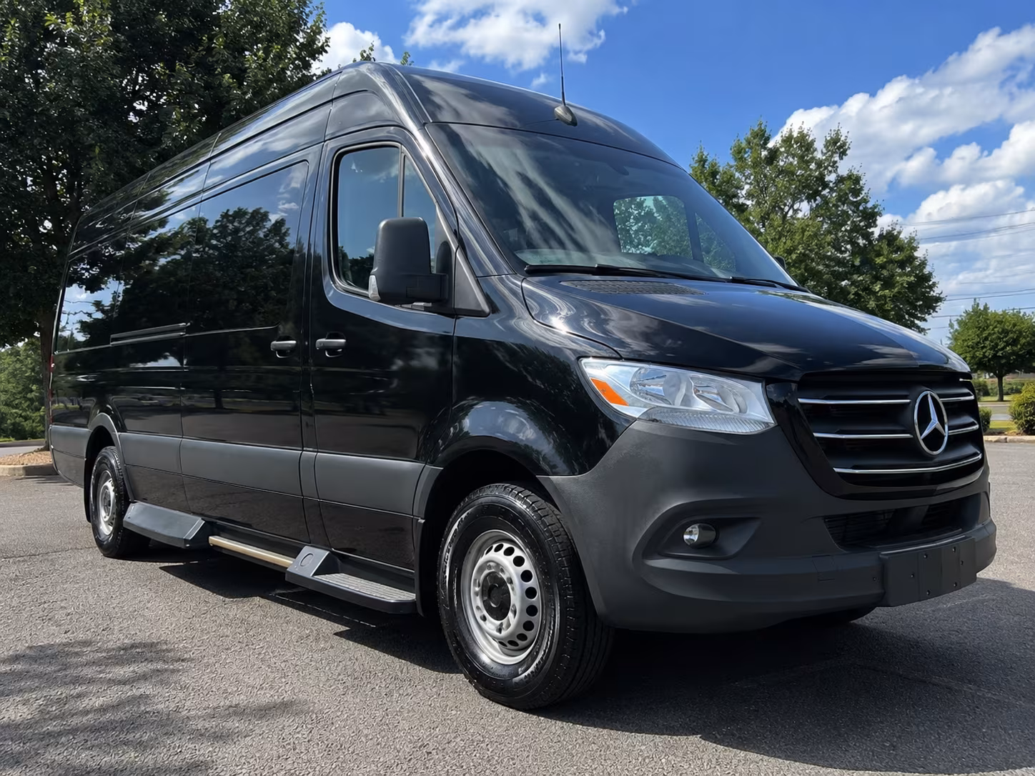 14 Passenger Sprinter Limo Exterior